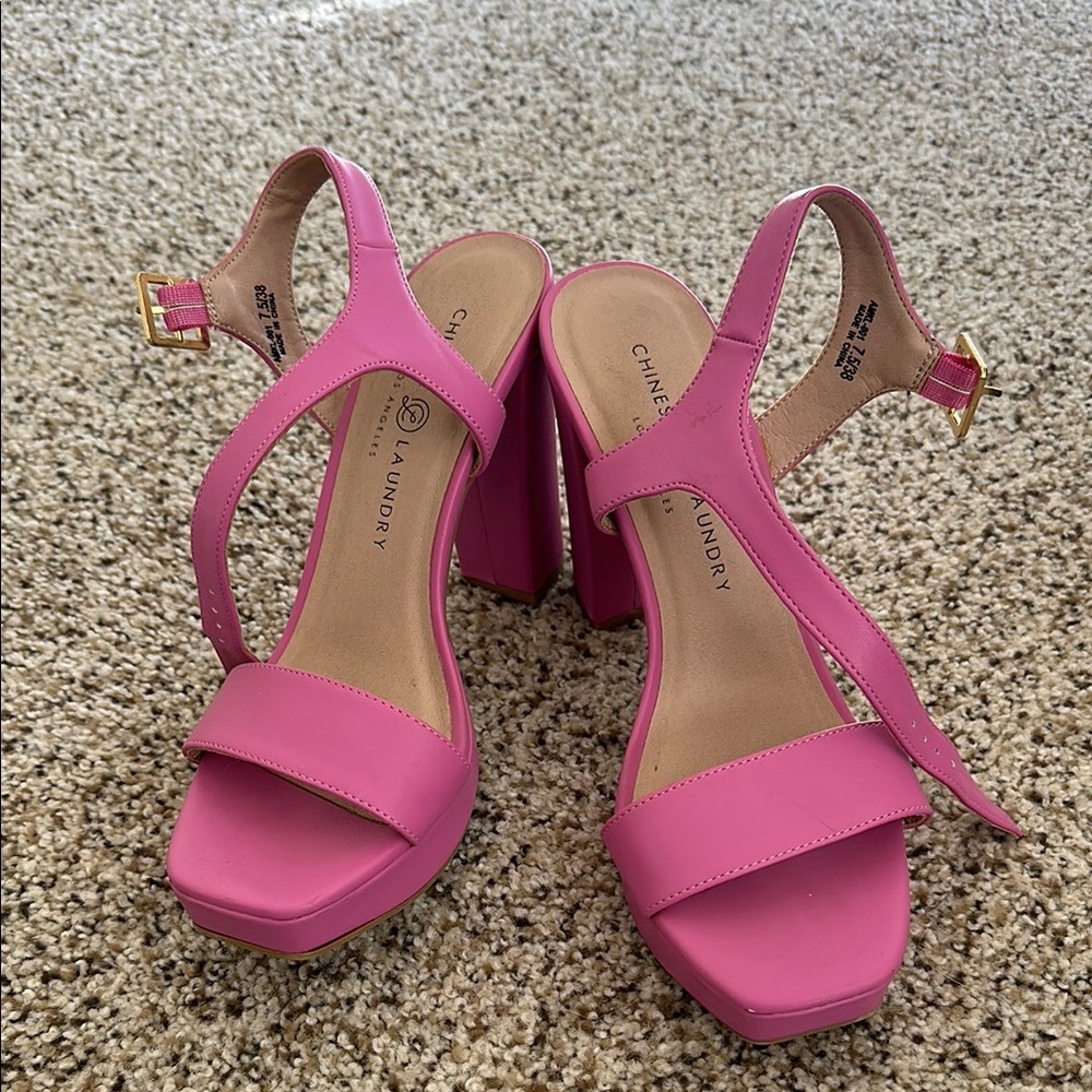Chinese Laundry Pink Strappy Sandals